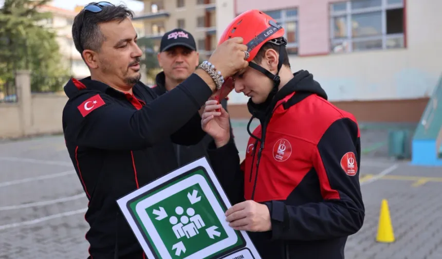 Keçiören’de öğrencilere afet ve yangın eğitimi