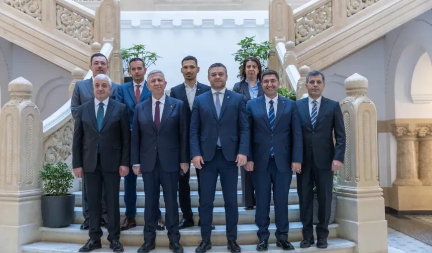 Mansur Yavaş, Bükreş'te temaslarda bulundu