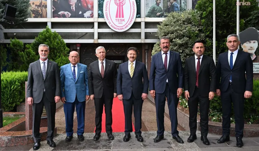 Mansur Yavaş'tan Mehmet Yiğiner'e Hayırlı Olsun Ziyareti